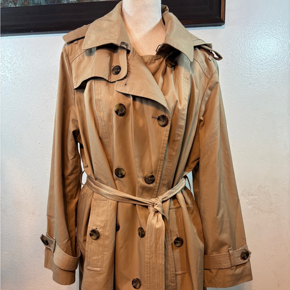 London Fog Tan Double-Breasted Trench Coat with Belt - Picture 2 of 11